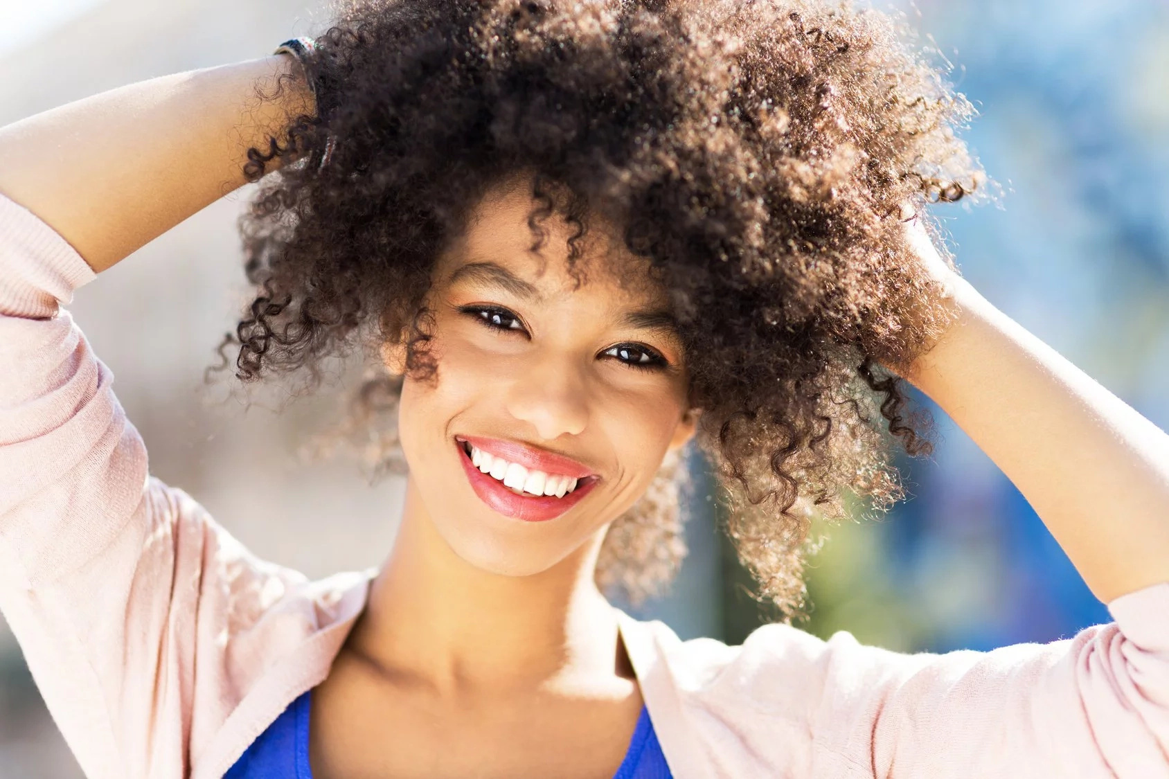 Is “Playing Hard To Get” A Good Dating Strategy?